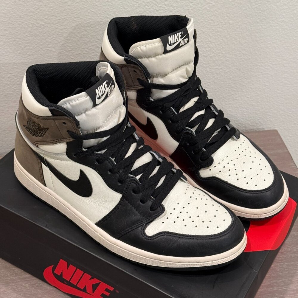 Jordan 1 Retro OG High Dark Mocha Men's Sneakers - Picture 2 of 7